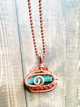 Load image into Gallery viewer, Green Aventurine Pyramid Pendant
